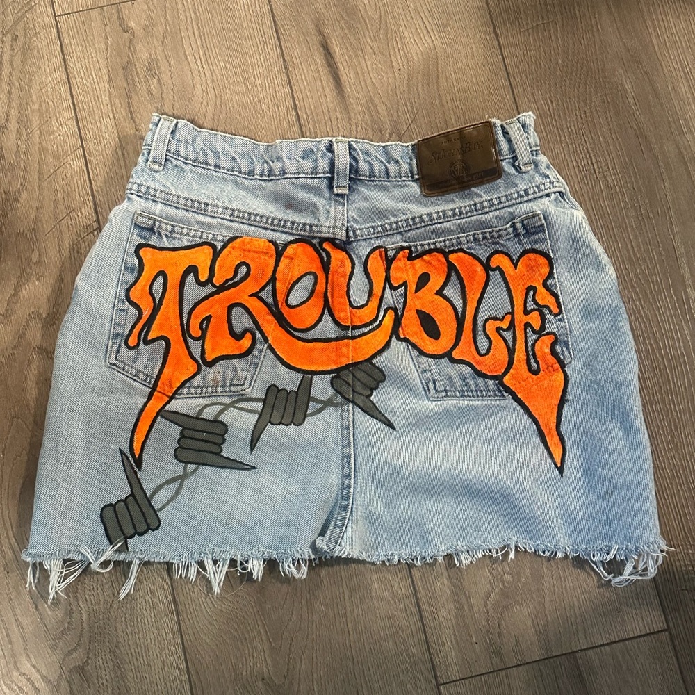 Trouble mini skirt
